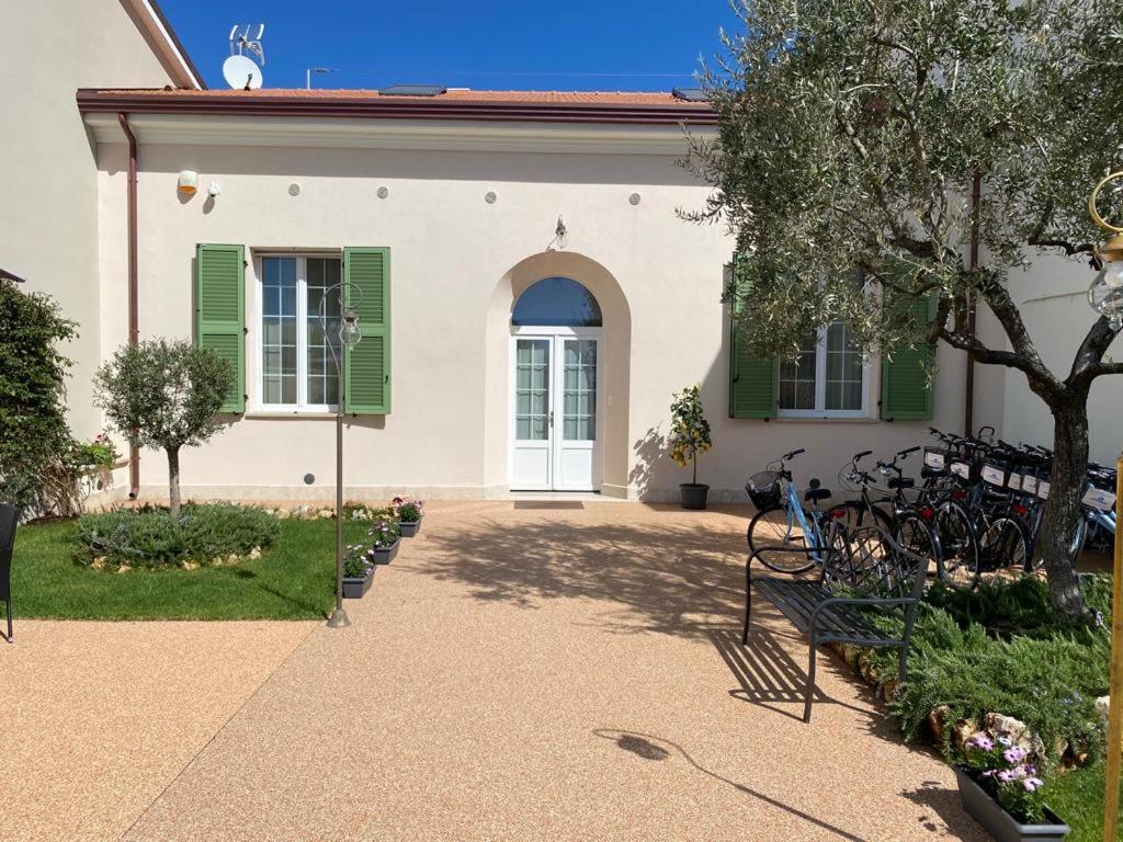 Villino Micol Camere A Due Passi Dal Mare Marina di Carrara Kültér fotó
